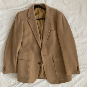 Men’s vonFuerstenberg camel sport coat